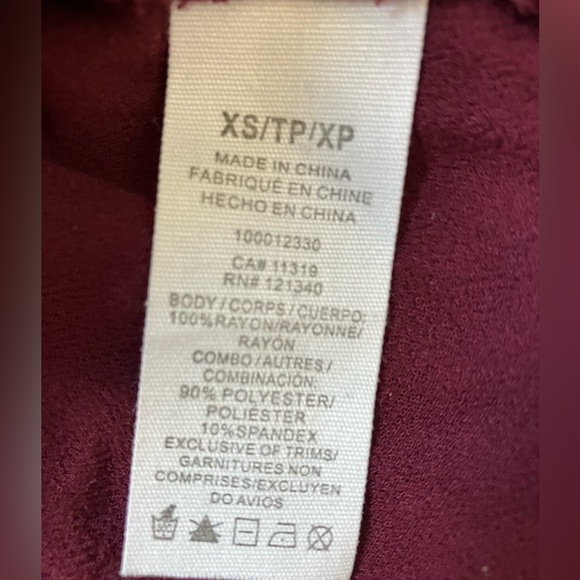 Garage Burgundy Top with Sheer Details Size XS - Picture 5 of 5